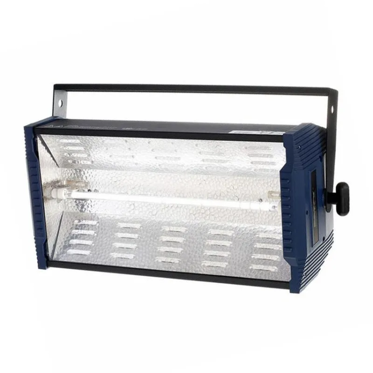 Stroboscope 1500W Botex SP-1500 DMX Strobe | Location SONO77 Marne-la-Vallée
